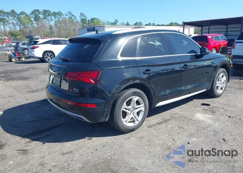2018 Audi Q5 2.0T Premium/2.0T Tech Premium z USA, uszkodzony, nr VIN WA1BNAFY4J2029420